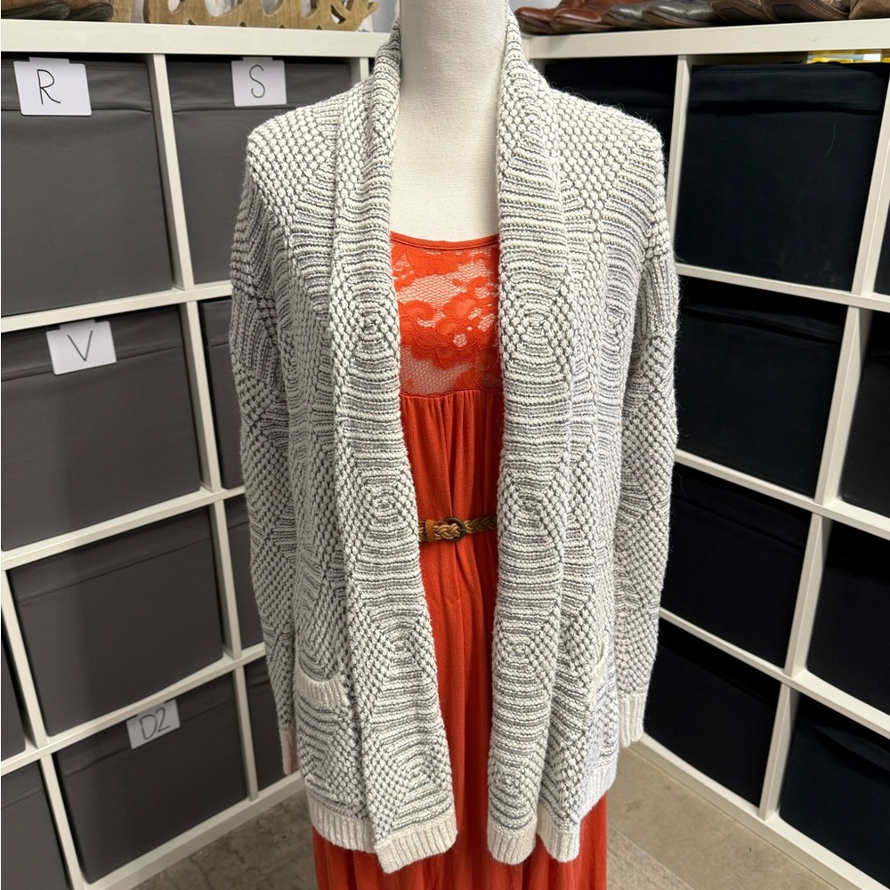 A New Day Cozy Gray Diamond Knit Women's Sweater